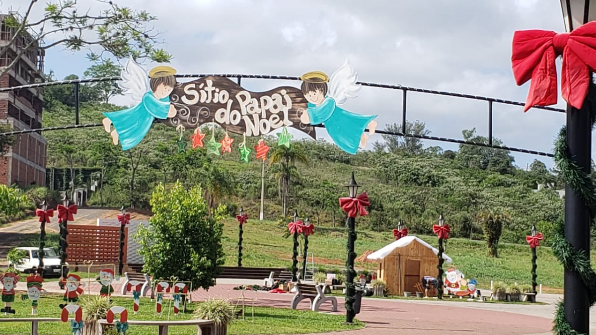 Praça Municipal recebeu decoração de Natal | Prefeitura de Harmonia Praça Municipal recebeu decoração de Natal | Prefeitura de Harmonia